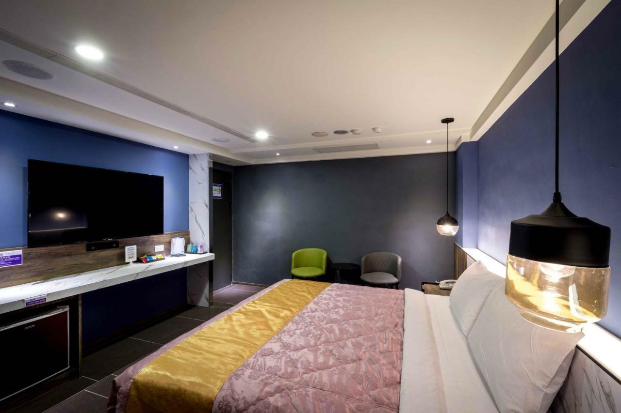 Ouge Motel - Fengshan Kaohsiung Exterior foto